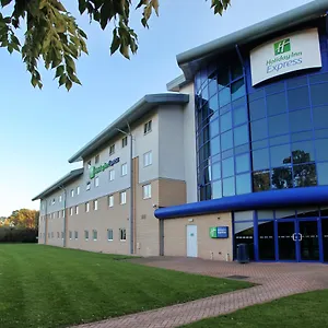 Express - M27, J7 By Ihg Hedge End